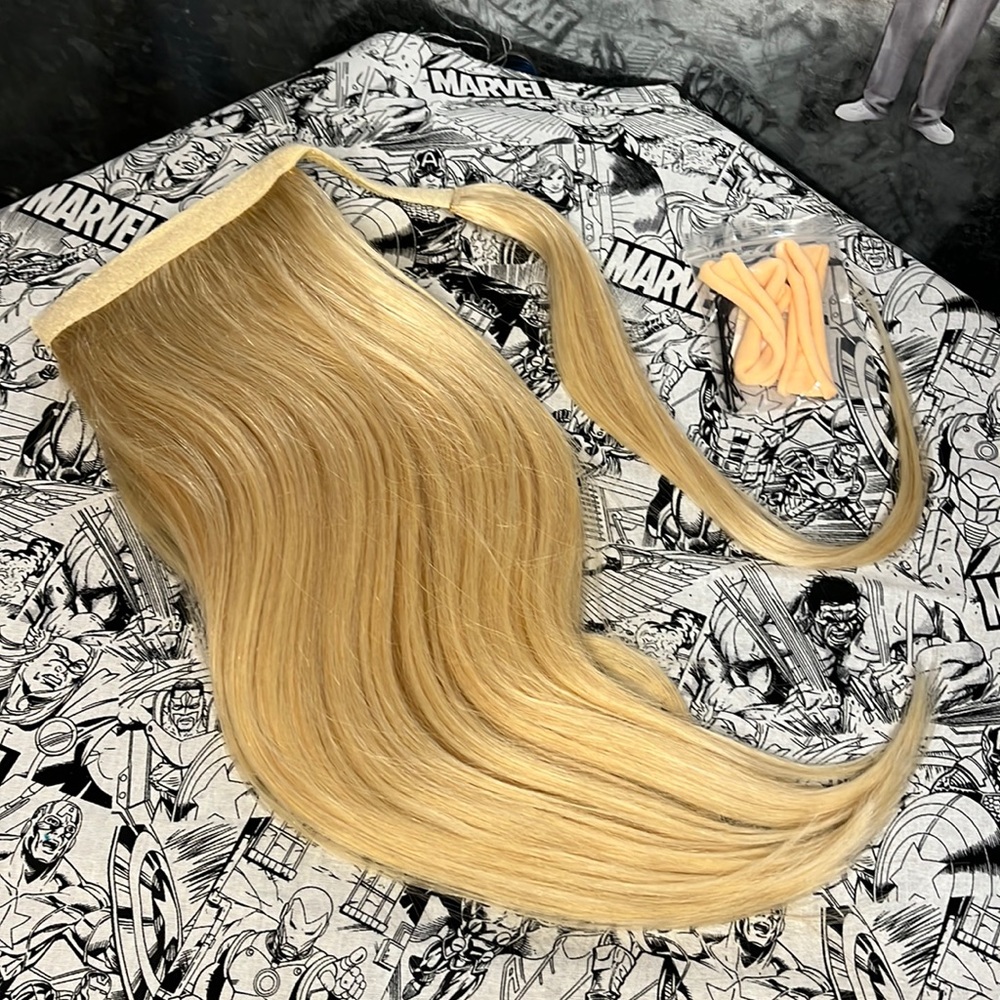Hair piece blonde